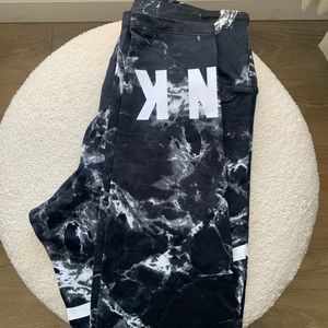 PINK ultimate leggings